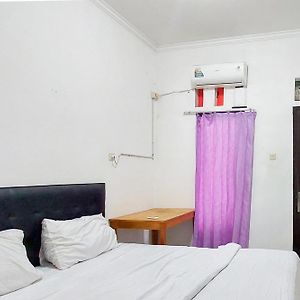 Kamar double standard